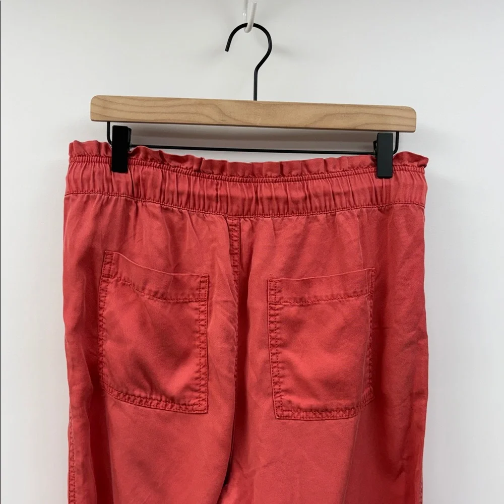 Ann Taylor LOFT High Rise Paperbag Tapered Pant Minimalist Coral Red Medium - Picture 6 of 8